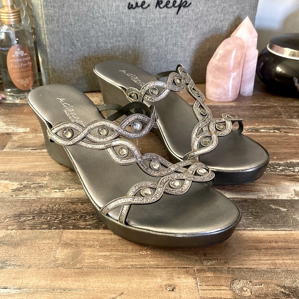 A. Gíannetti Silver Rhinestone Sandals Size 8